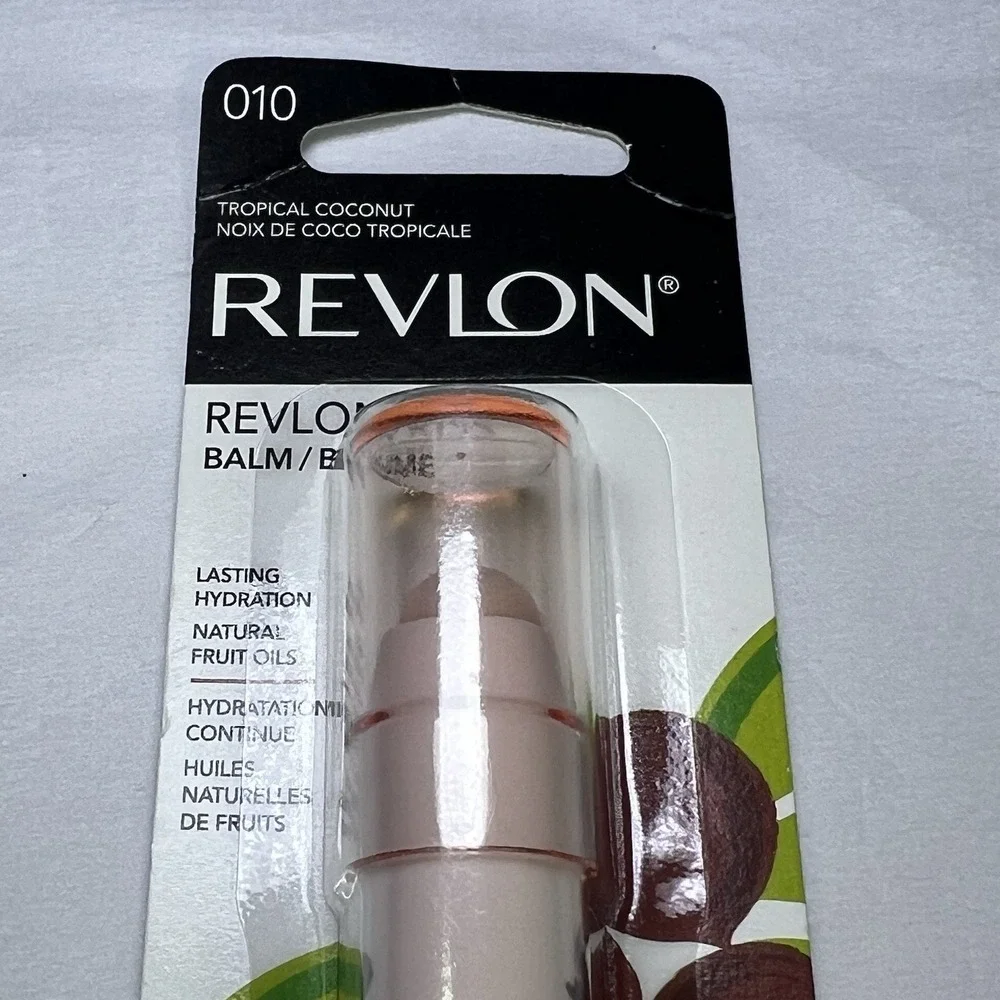 Revlon Kiss Lip Balm SPF 20 Lasting Hydration - 010 Tropical Coconut -‎ NEW